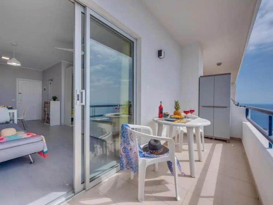 Vista Mozzafiato Apartment Playa Paraiso  Luaran gambar